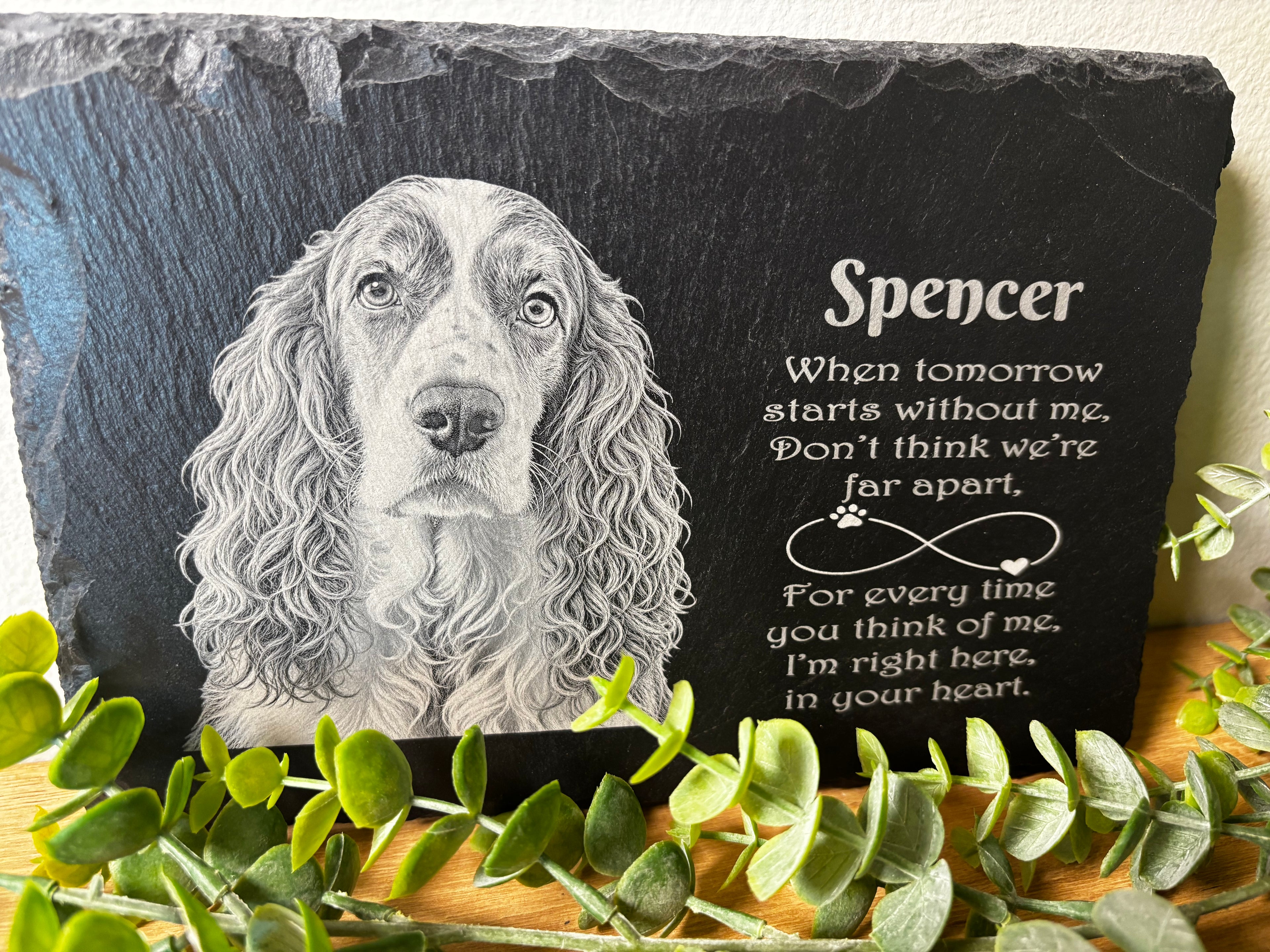 Personalized Pet Memorial Slate – Custom 6×8 Pet Portrait with Display Stand