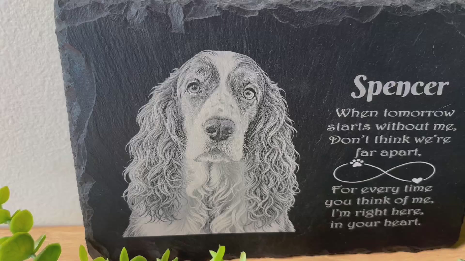 Personalized Pet Memorial Slate – Custom 6×8 Pet Portrait with Display Stand